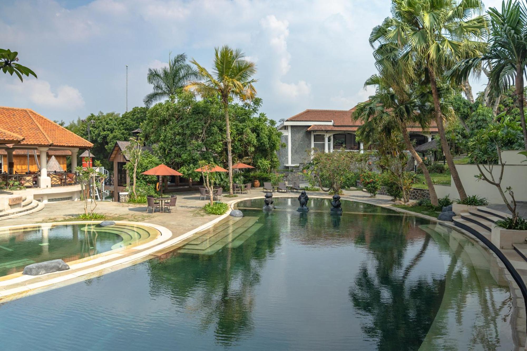 Novus Giri Resort & Spa Puncak Exterior foto