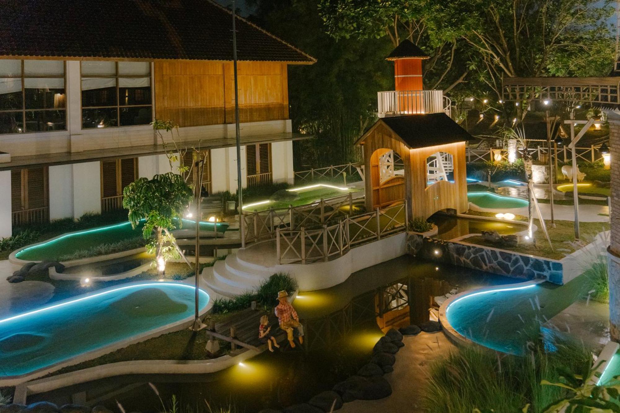 Novus Giri Resort & Spa Puncak Exterior foto