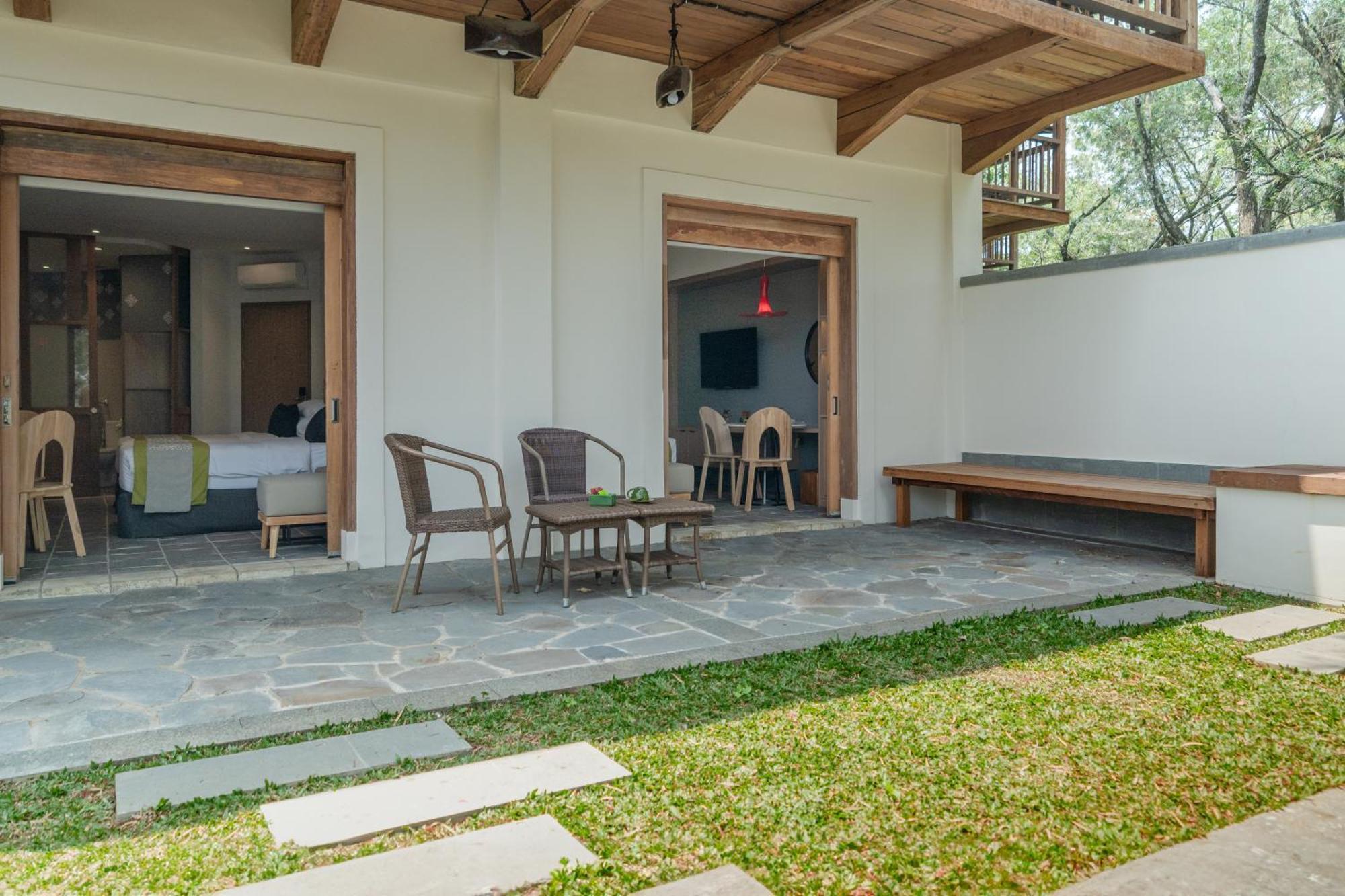 Novus Giri Resort & Spa Puncak Exterior foto