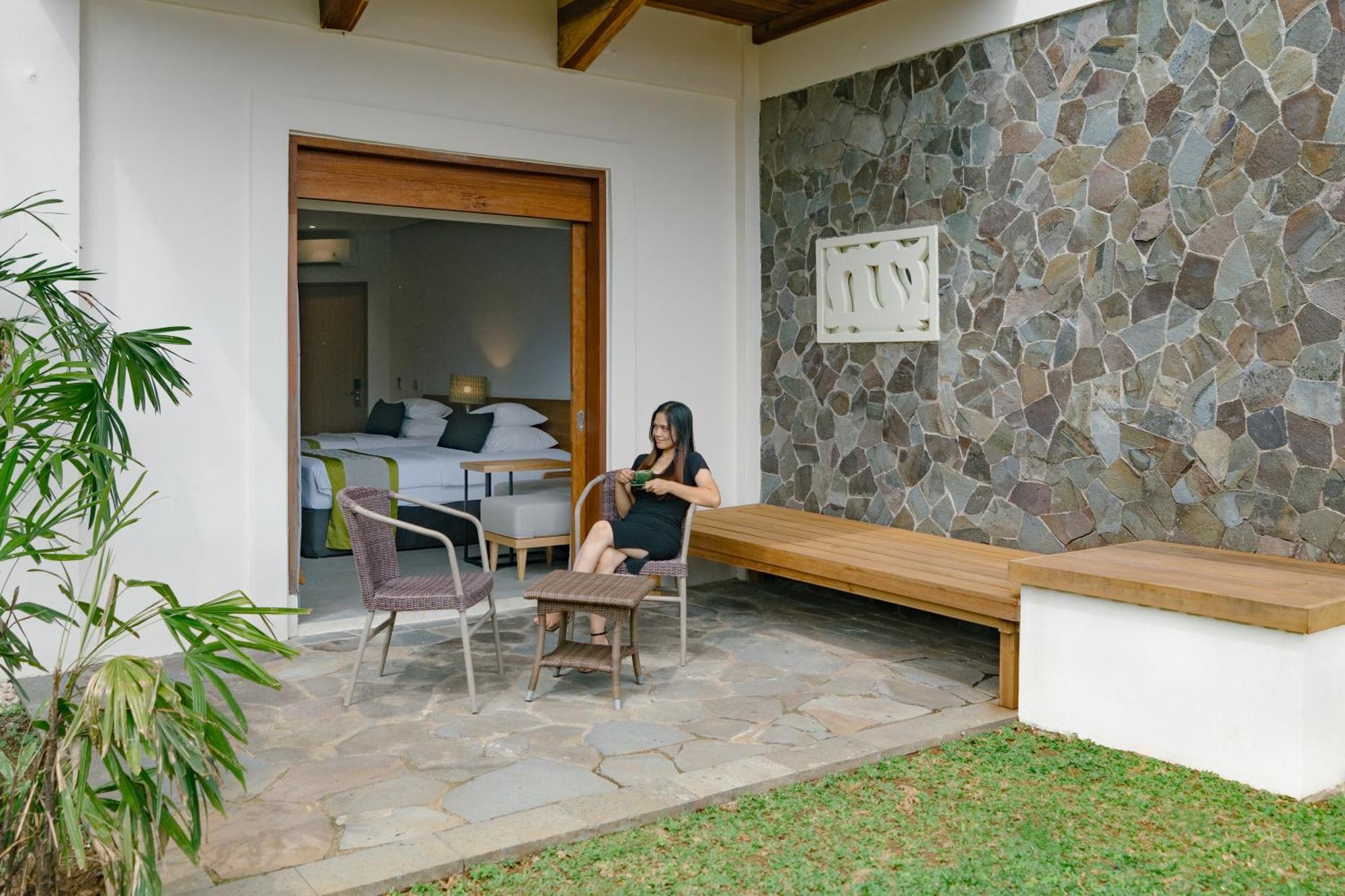 Novus Giri Resort & Spa Puncak Exterior foto