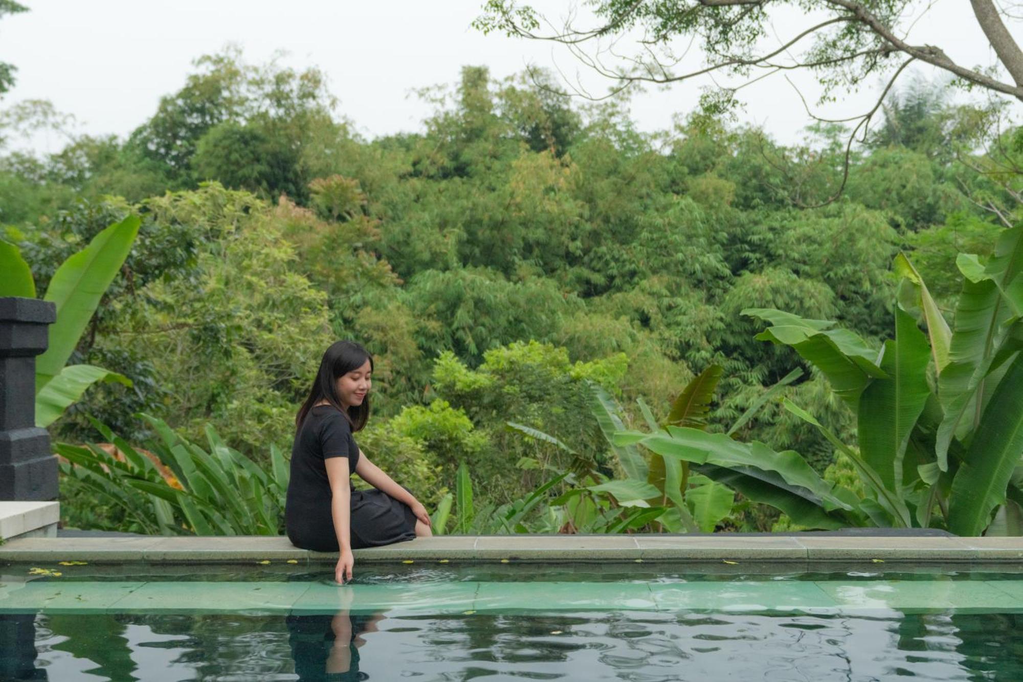 Novus Giri Resort & Spa Puncak Exterior foto
