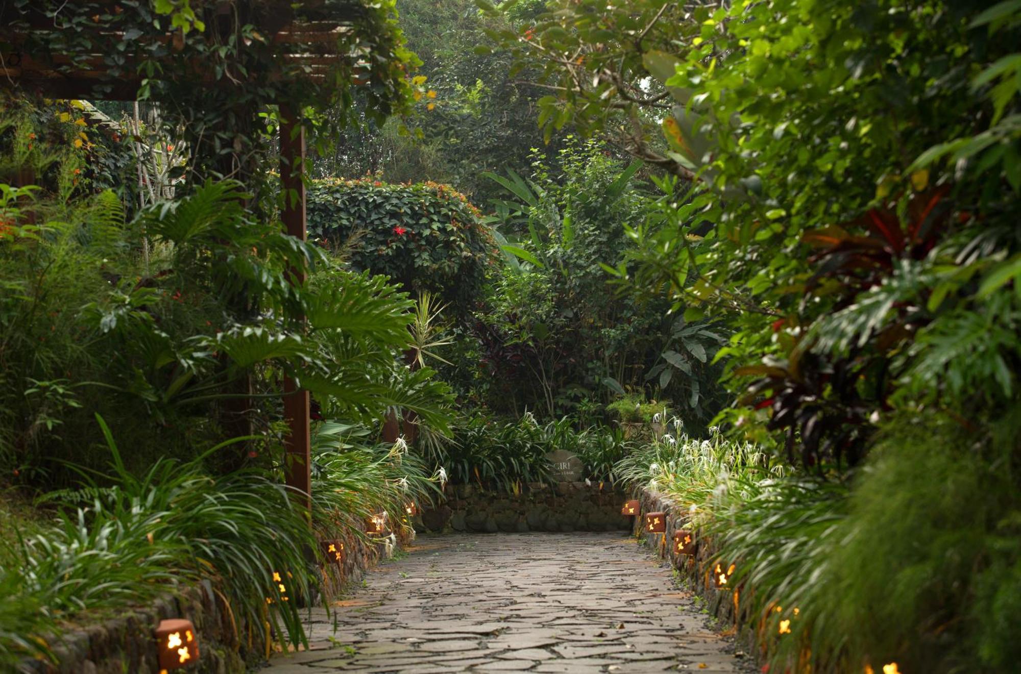 Novus Giri Resort & Spa Puncak Exterior foto